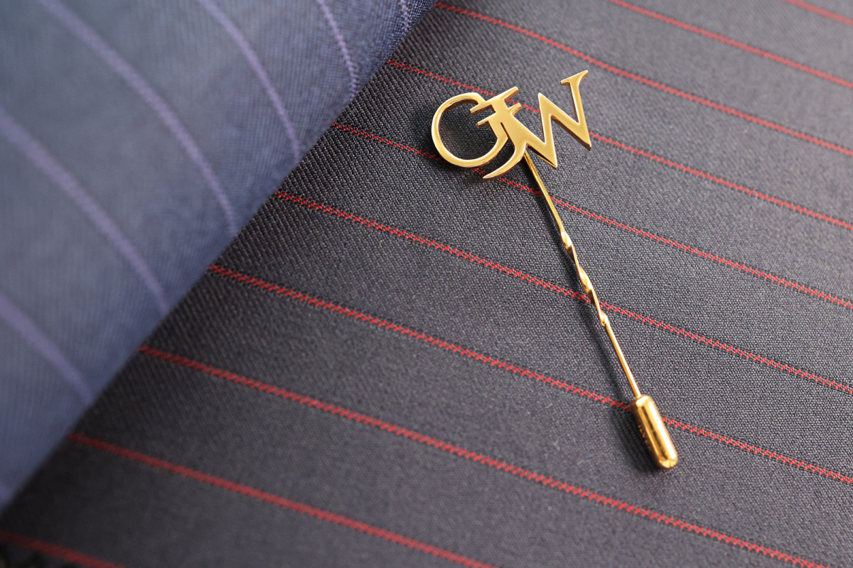 Verflochtenes Monogramm –...