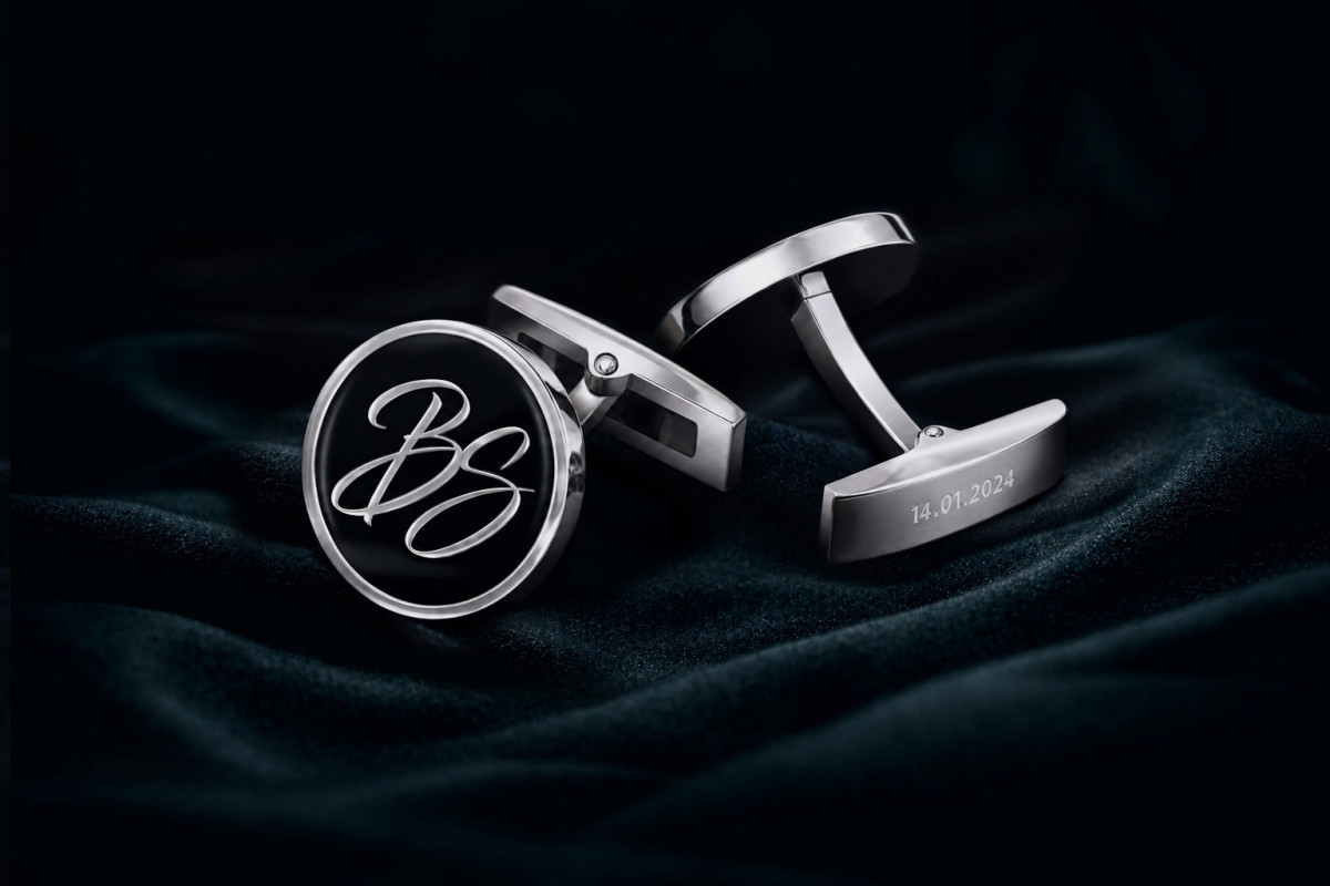 Monogram I - Silver Round...